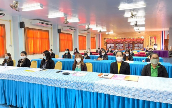 การอบรมพัฒนาครูและบุคลากรทางการศึกษา การจัดทำกระบวนการการสร้างชุมชนแห่งการเรียนรู้ PLC สู่ ว.PA ระหว่างวันที่ 31 มีนาคม - 1 เมษายน 2565 ณ ห้องประชุมเกริกกฤตยา 1  โรงเรียนเทศบาล 1 (เกริกกฤตยาอุปถัมภ์)