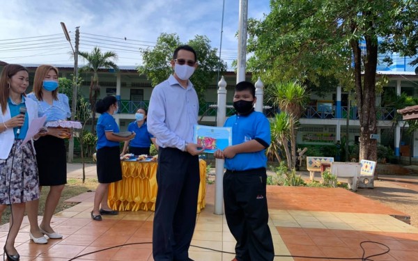 โรงเรียนเทศบาล1  (เกริกกฤตยาอุปถัมภ์) ได้มอบเกียรติบัตร และรางวัลให้กับนักเรียนที่ประกวดแข่งขันในกิจกรรมวันแม่แห่งชาติ