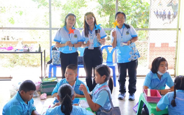 วันที่  18 สิงหาคม 2566 โรงเรียนเทศบาล1(เกริกกฤตยาอุปถัมภ์) จัดกิจกรรมวันวิทยาศาสตร์ ขึ้นเพื่อเป็นการเทิดพระเกียรติพระบาทสมเด็จพระจอมเกล้าเจ้าอยู่หัว พระบิดาแห่งวิทยาศาสตร์ไทย