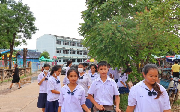โรงเรียนเทศบาล1 (เกริกกฤตยาอุปถัมภ์) ร่วมพิธีน้อมรำลึกในพระมหากรุณาธิคุณ เนื่องในวันนวมินทรมหาราช 13 ตุลาคม ซึ่งเป็นวันคล้ายวันสวรรคต พระบาทสมเด็จพระบรมชนกาธิเบศร มหาภูมิพลอดุยเดชมหาราช บรมนาถบพิตร 